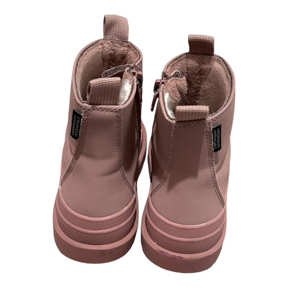 H&M | Waterproof Chelsea Boots - Picture 2 of 6